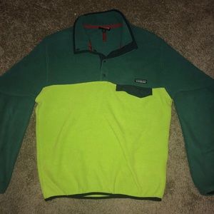 Over-sized Patagonia Two-toned Green Pullover
